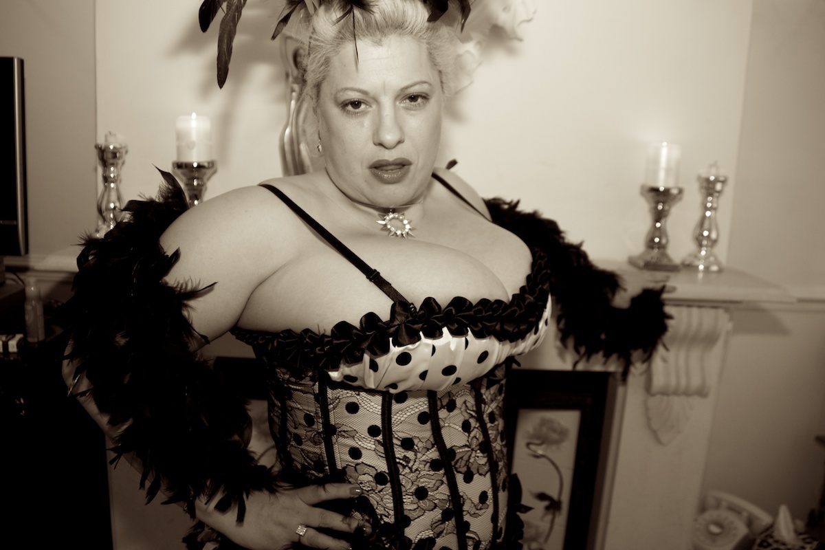 AuntieTrisha - Gina George Burlisque Striptease