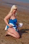 Melody Beach Sailor