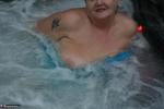 Valgasmic Wet In The Tub