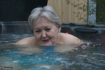 Valgasmic Wet In The Tub