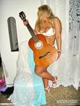 LusciousModels Curvy Meile, final guitar solo.