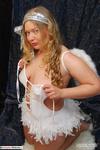 LusciousModels Curvy Meile white angel wings - part 1