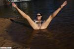 Roxeanne Flossing with The Bikini 44