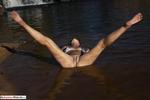 Roxeanne Flossing with The Bikini 44