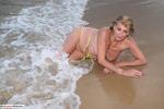 Dimonty In my bikini and naked
