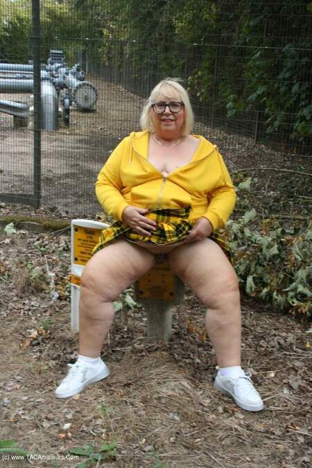 Flashing Outside  Removing My Stockings