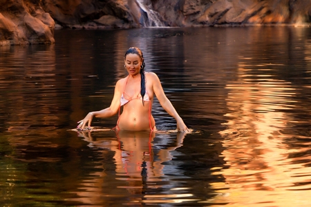 Roxeanne - harries hole 23 Gallery