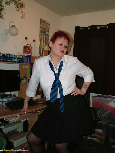 Schoolie on Cam